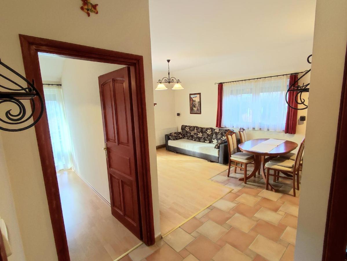 בלטונללה Arnyas Apartmanhaz מראה חיצוני תמונה